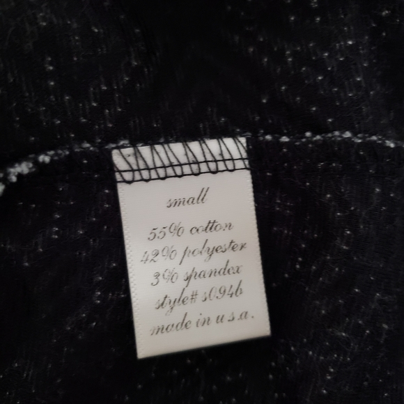 MI  Mini full Skirt Small geometric mini skirt in black/ white - Picture 5 of 7